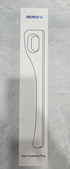Seat clearance plug