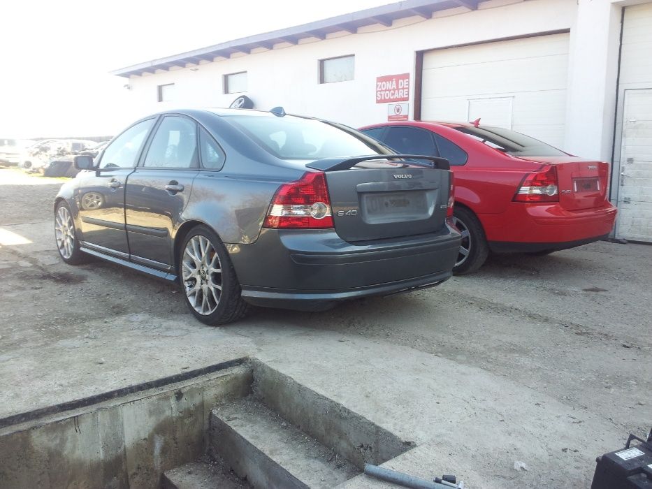 Dezmembrari + Piese Sh VOLVO S40 Diesel / Benzina An 1996-2012