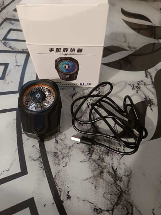 Cooler pentru telefon