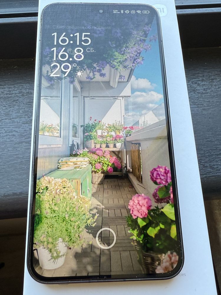 Продавам GSM Xiaomi 13-8GB RAM-256 GB памет-2 SIM