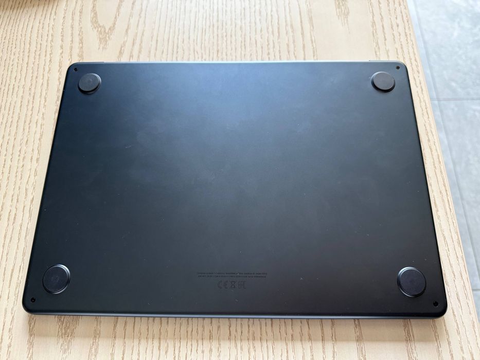 MacBook Air 13  M3 | 256 ГБ | Midnight | Идеальное состояние