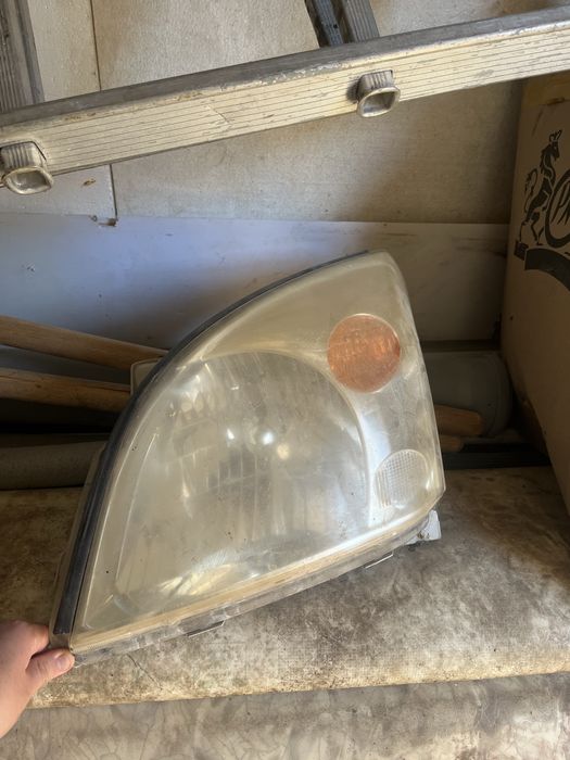 Заводской левый фар prado 120