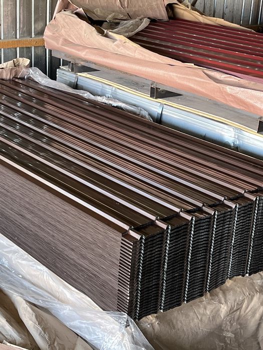 Tabla cutata maro 0.4 
Dimensiune 200/92 
Preț 18 lei mp 
Transport Gr