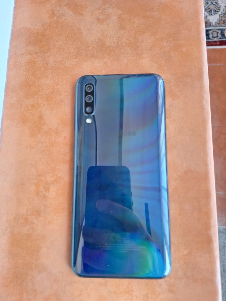 Samsung Galaxy A50, 128 GB, 4 GB RAM, black, ca nou