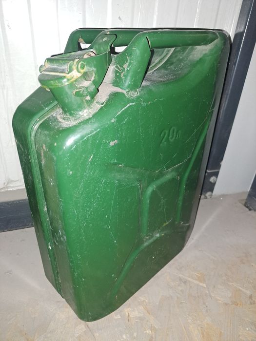 Canistra de benzină, 20L, originală, comunistă, 1987