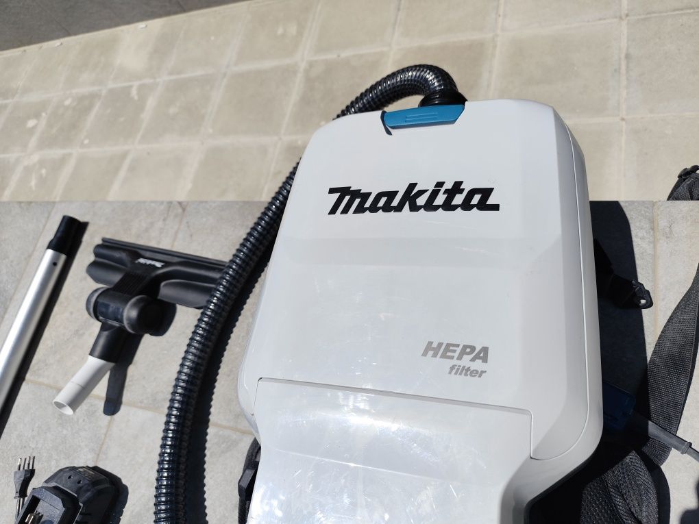 Makita акумулаторна гръбна прахосмукачка