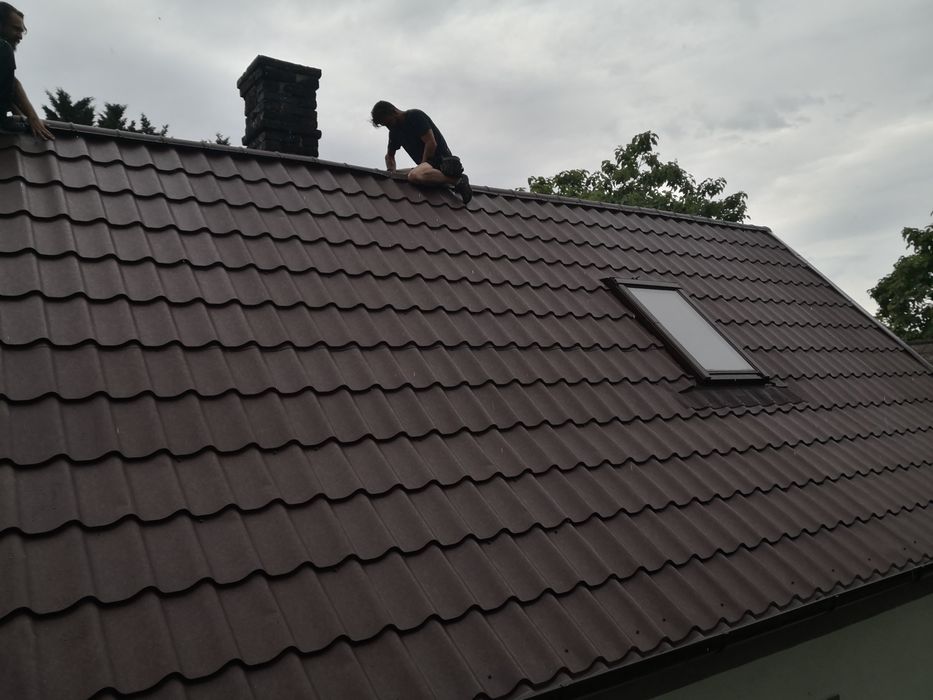 Tigla metalica bilka velux jgheaburi acoperis montaj reparatii