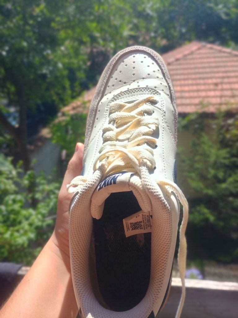 Обувки Nike air .