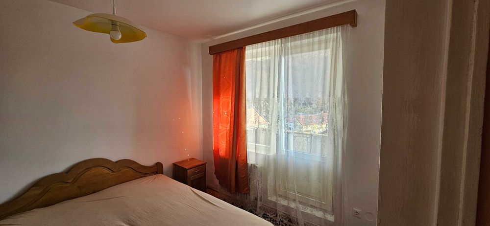 Apartament cu 4 camere, 2 băi, 2 terase – ultracentral, Sovata