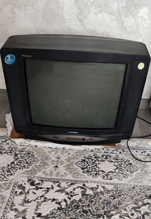 Продам телевизор Samsung