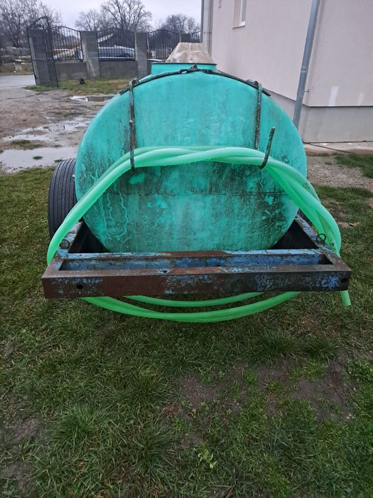 Vând cisternă pentru tractor
