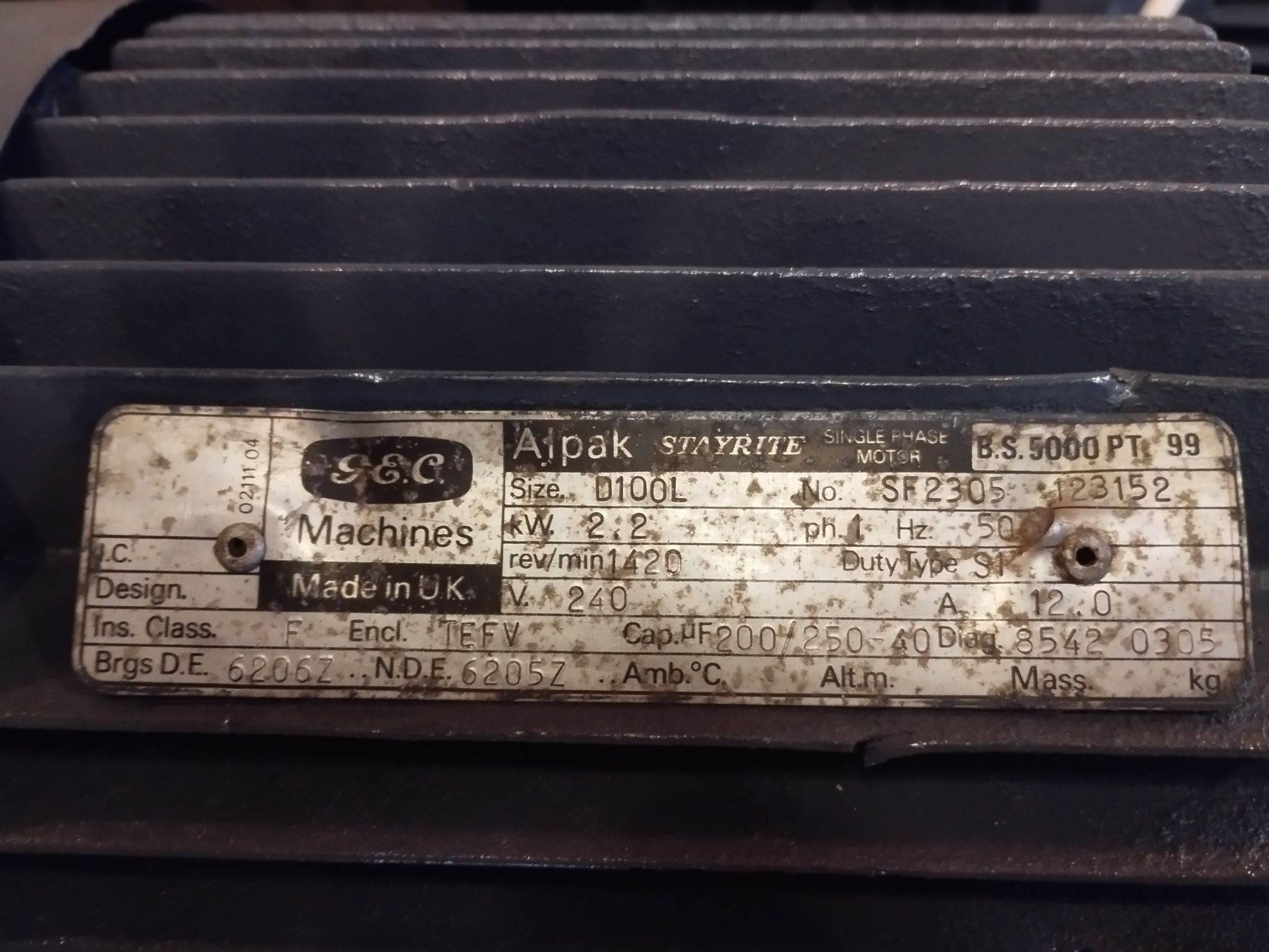 Големи монофазни мотори ,двигатели,2,5KVA и внос от Англия