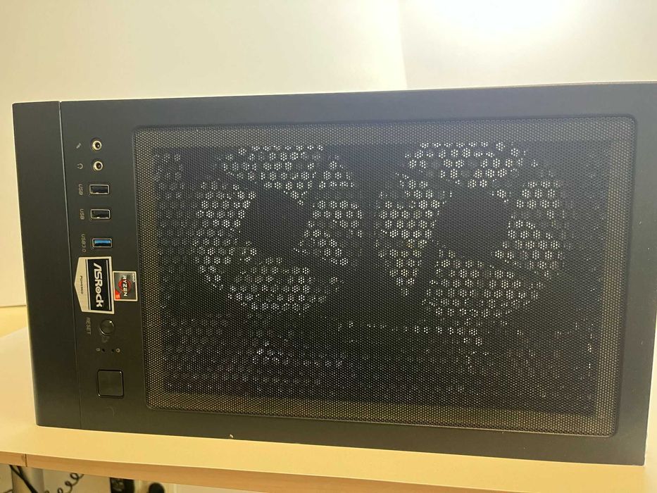 Vand Pc gaming Ryzen 5 3500X, Amd radeon rx 5600xt + tastura si mouse
