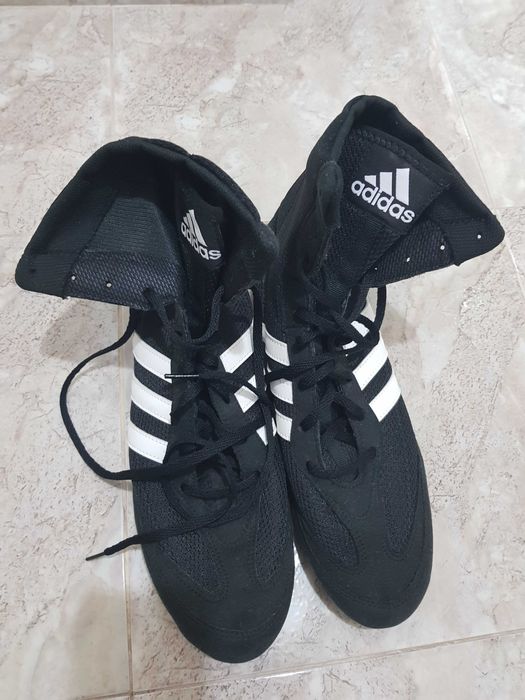 Обувки за бокс , Адидас!