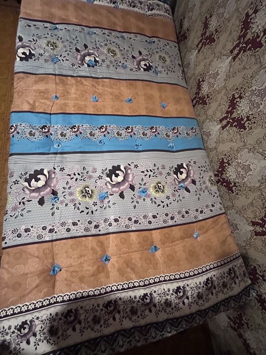 Продам матрас на  кровать