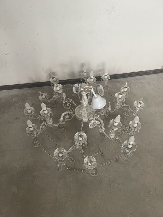Продам люстру КЛАССИКА