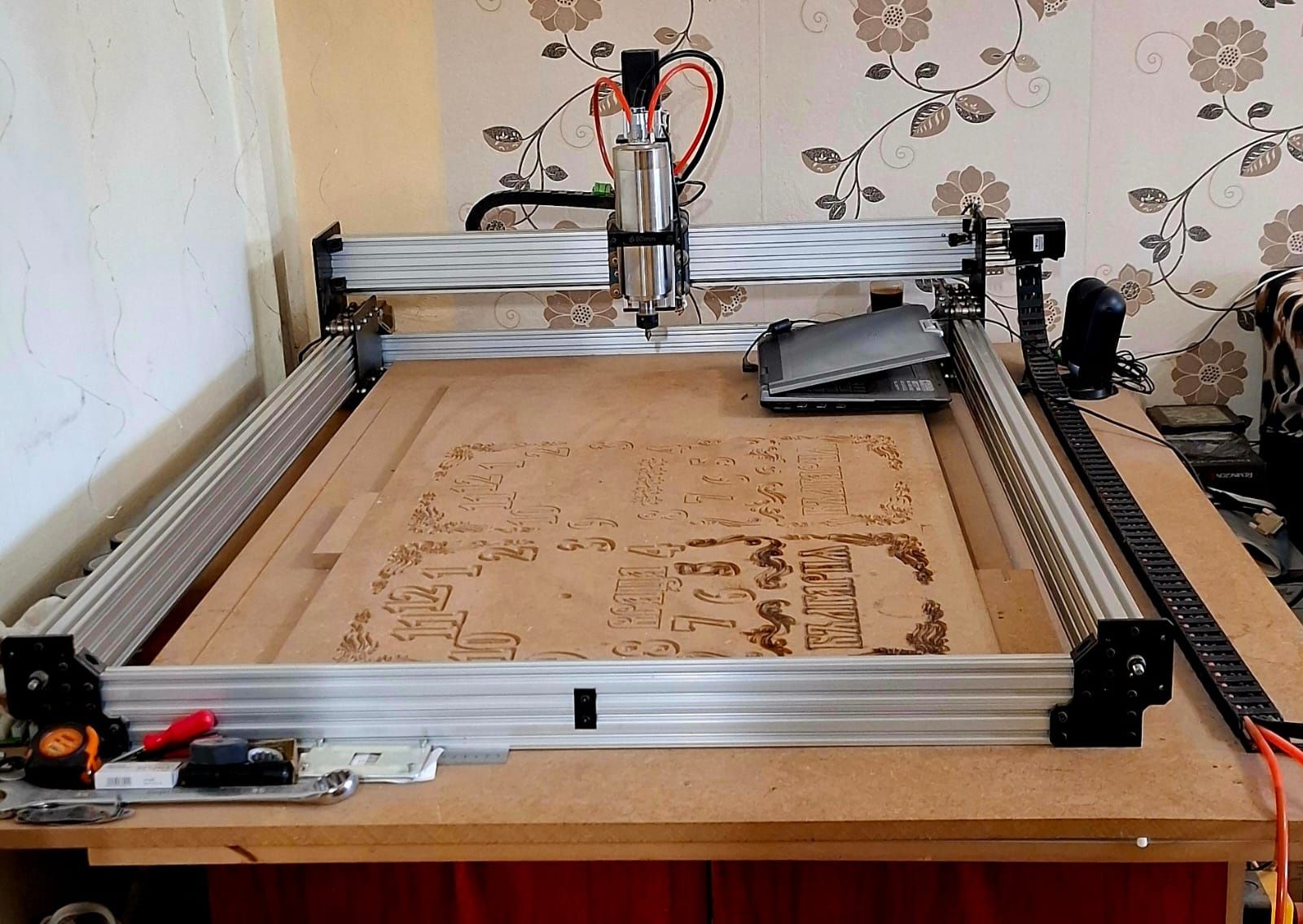 CNC WorkBee V2.2  1500/1000/180mm със водно охлаждане