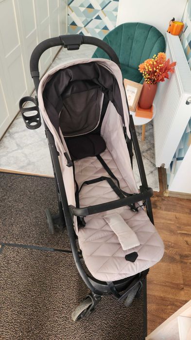 Carucior Volt Pro in stare buna