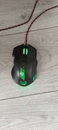 Mouse gaming cu RGB si cu fir GENESIS XENON 200