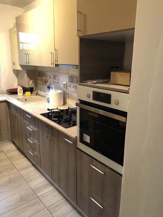Apartament 3 canere zona Astra