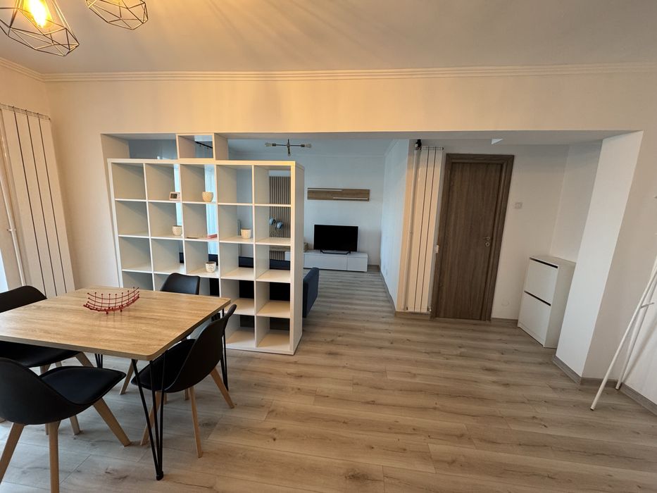 Apartament de închiriat