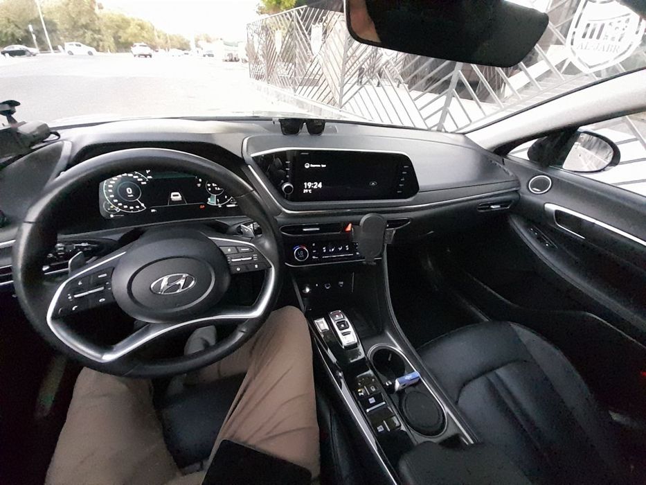 Hyundai sanata Full