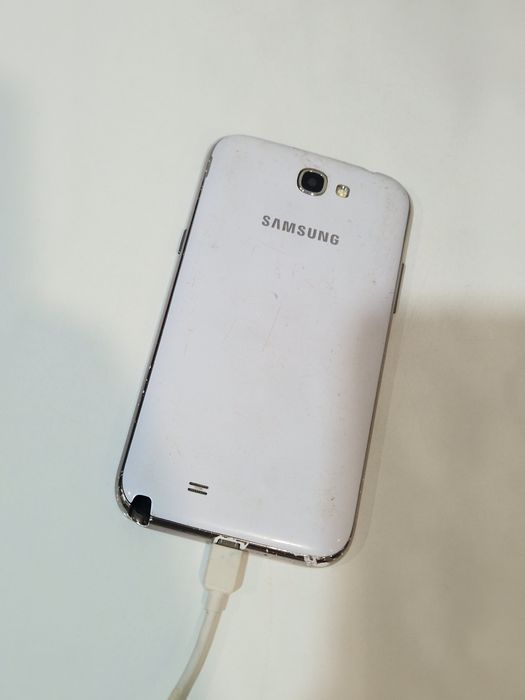 Telefon Samsung cu touchscreen fara încărcător