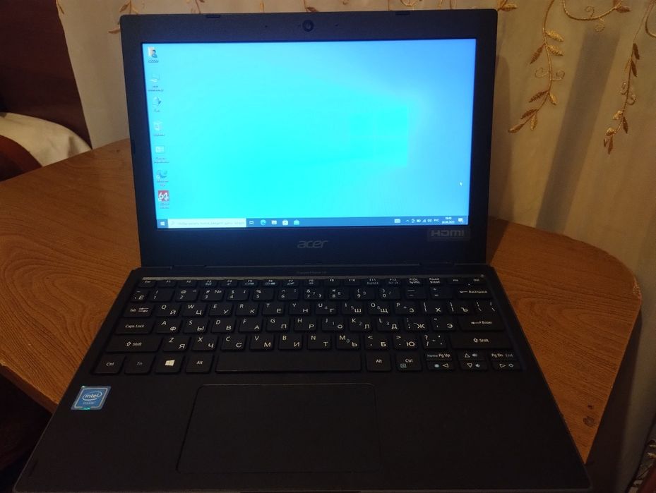 Продам ноутбук Acer travelmate b118