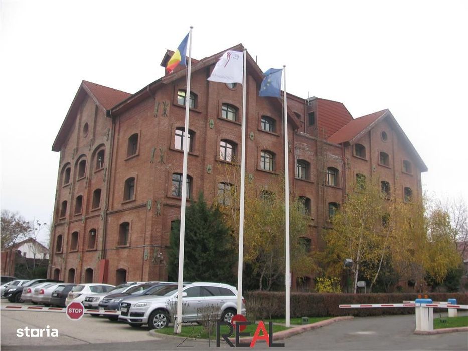 Caro Castel Office Building - 352 mp