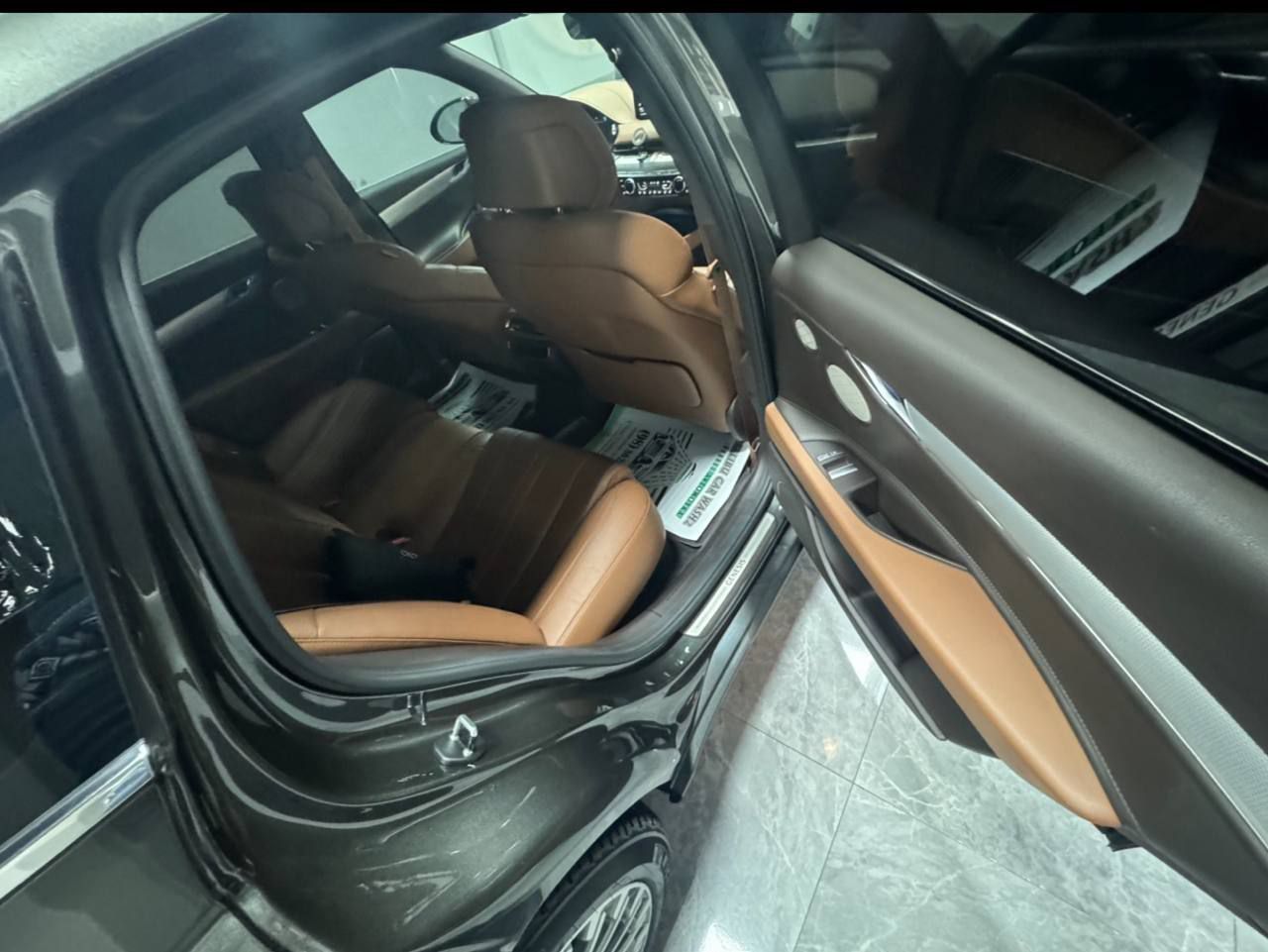 Genesis G80  2022 - 2023