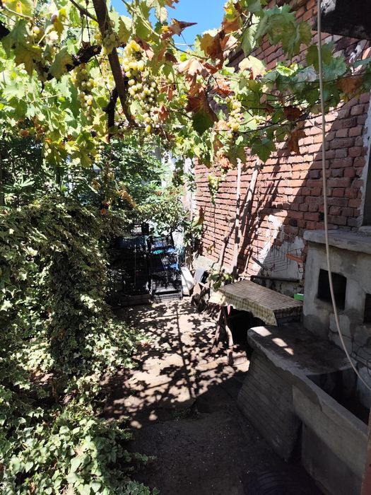 Продавам къща в гр. Айтос