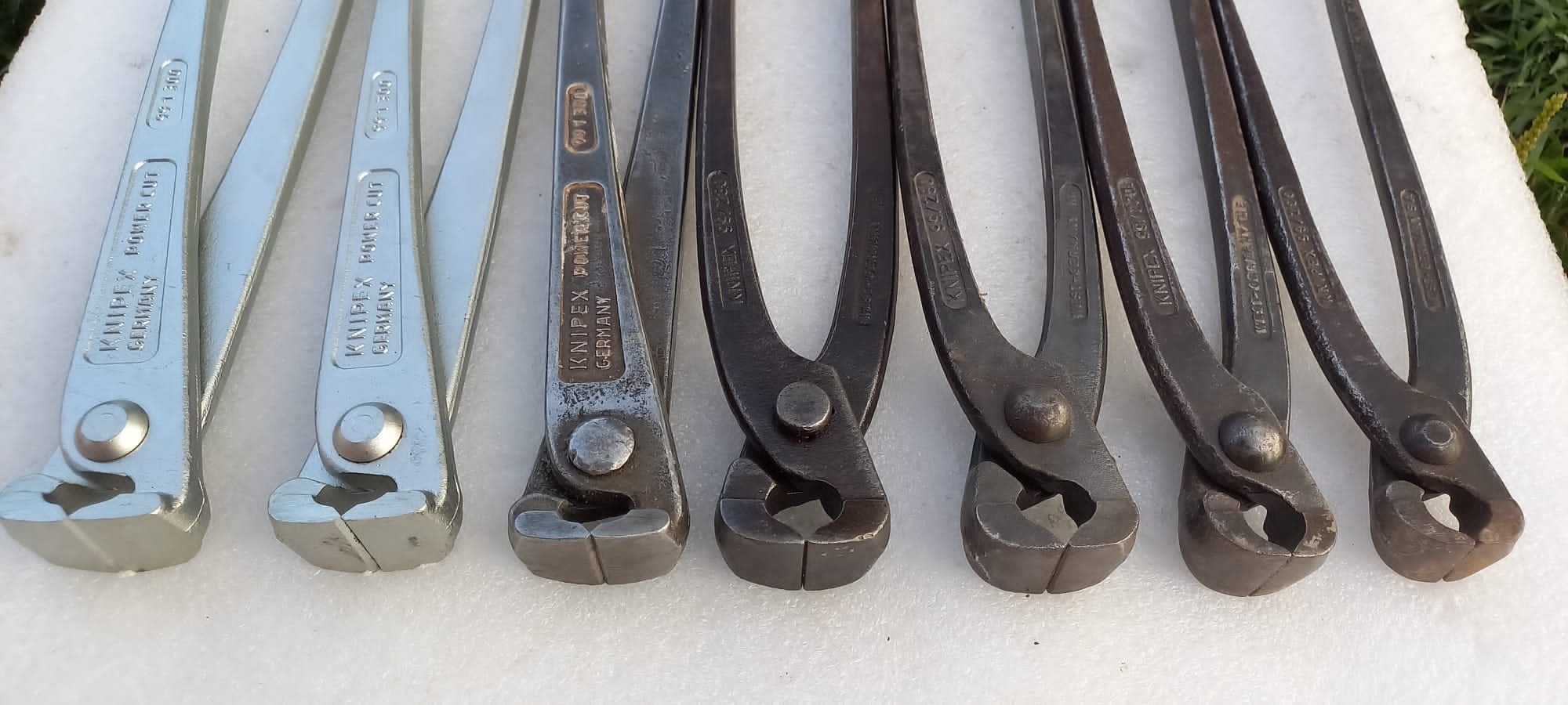 Cleste profesional pentru fierar betonist Knipex  made in Germany
Se v