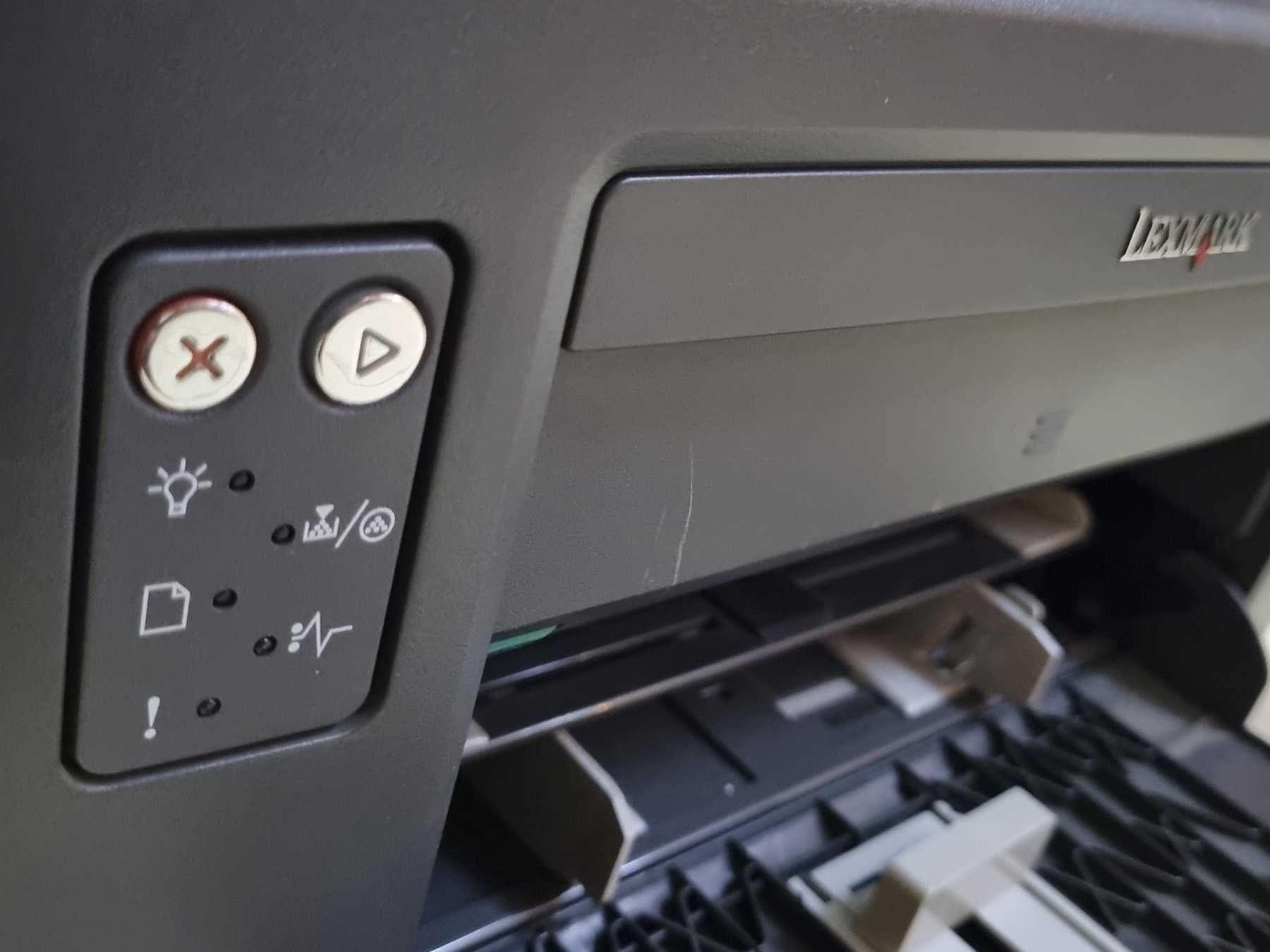 Принтер черно-бял Lexmark 120E (вероятно работи)