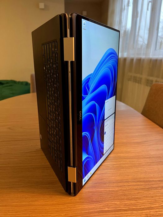 Dell XPS 15" 9575 2-in-1 (i5 8 256)