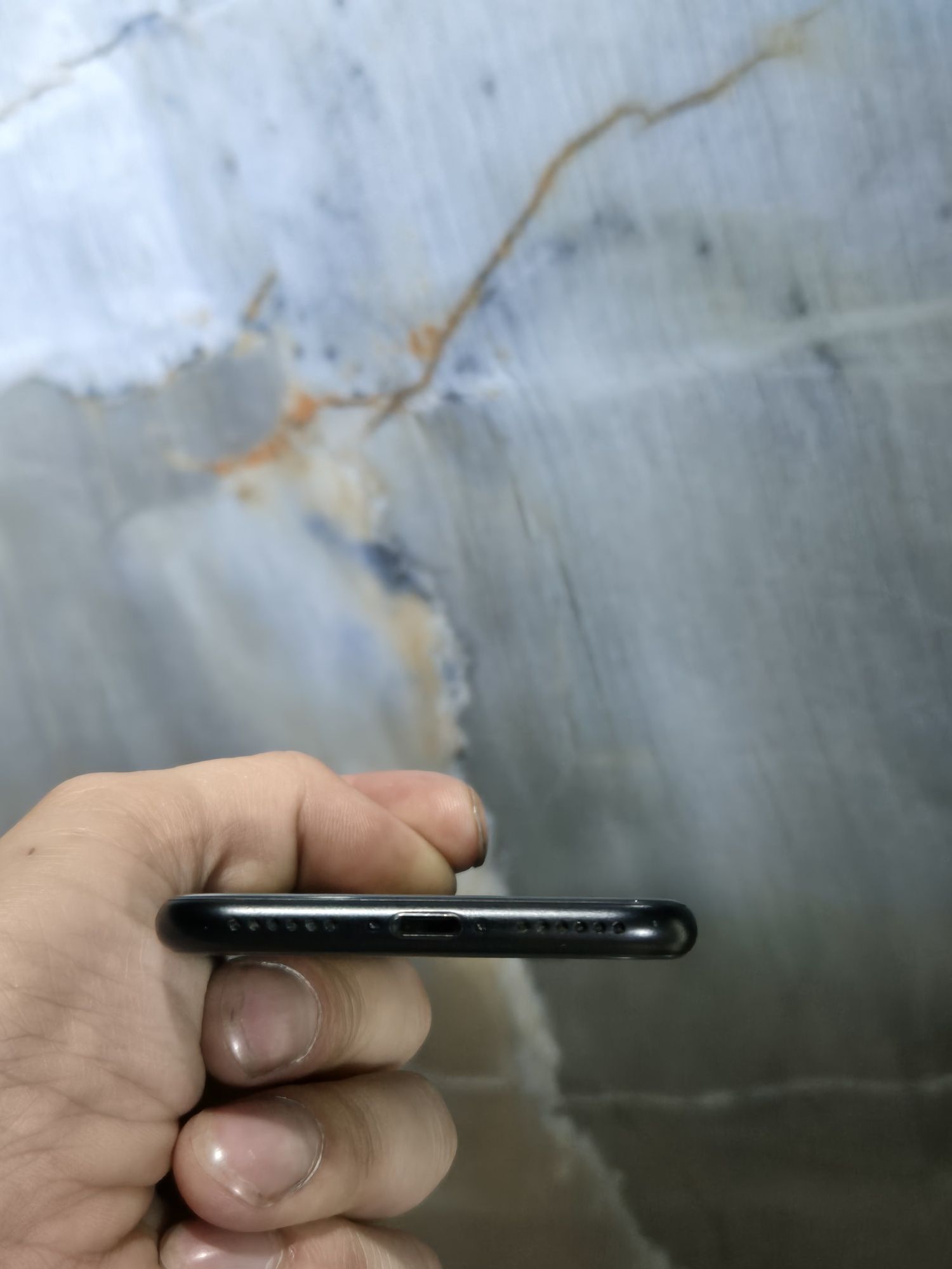 Iphone SE LLA 86YOM