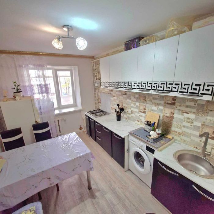 Продам однокомнатную квартиру рн. Хлеб.завод, дом Лепесток