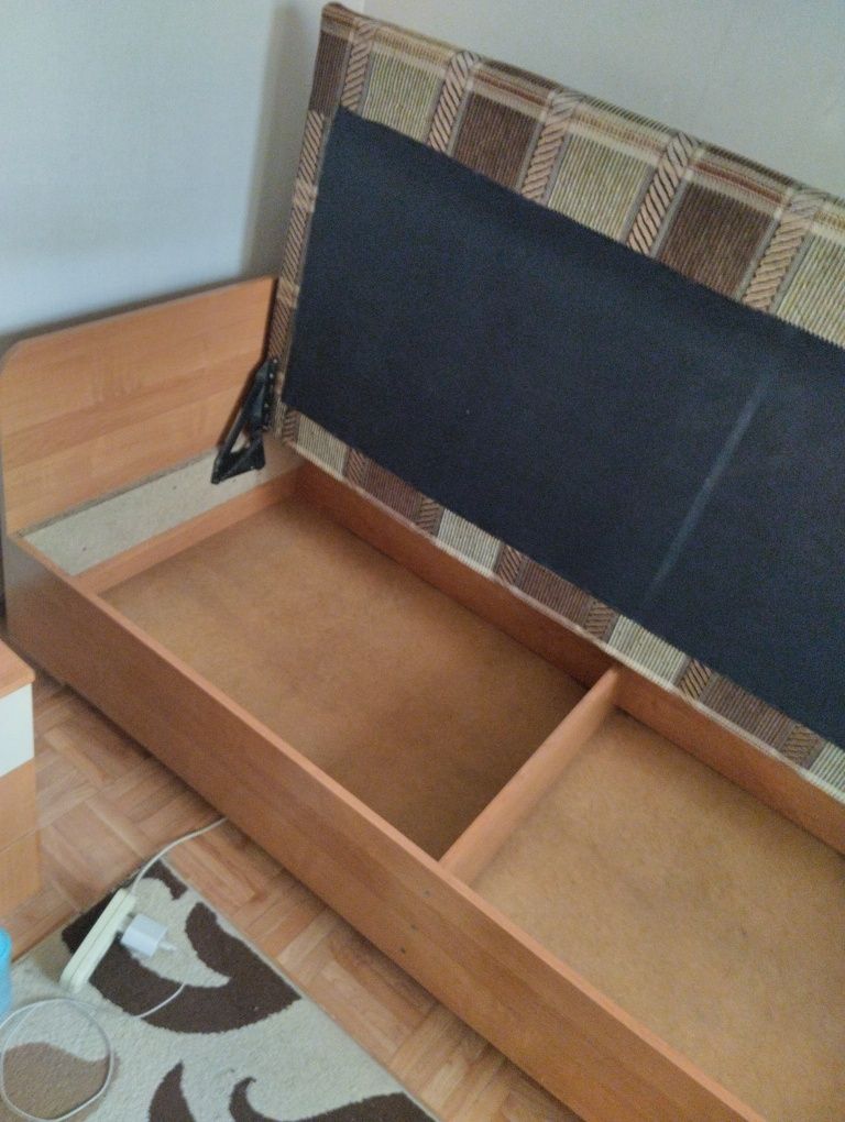 Продаётся кровать тахта