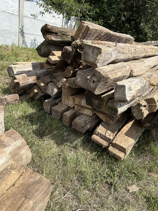 Grinzi / capriori / caferi lucrat manual din stejar de peste 100 ani