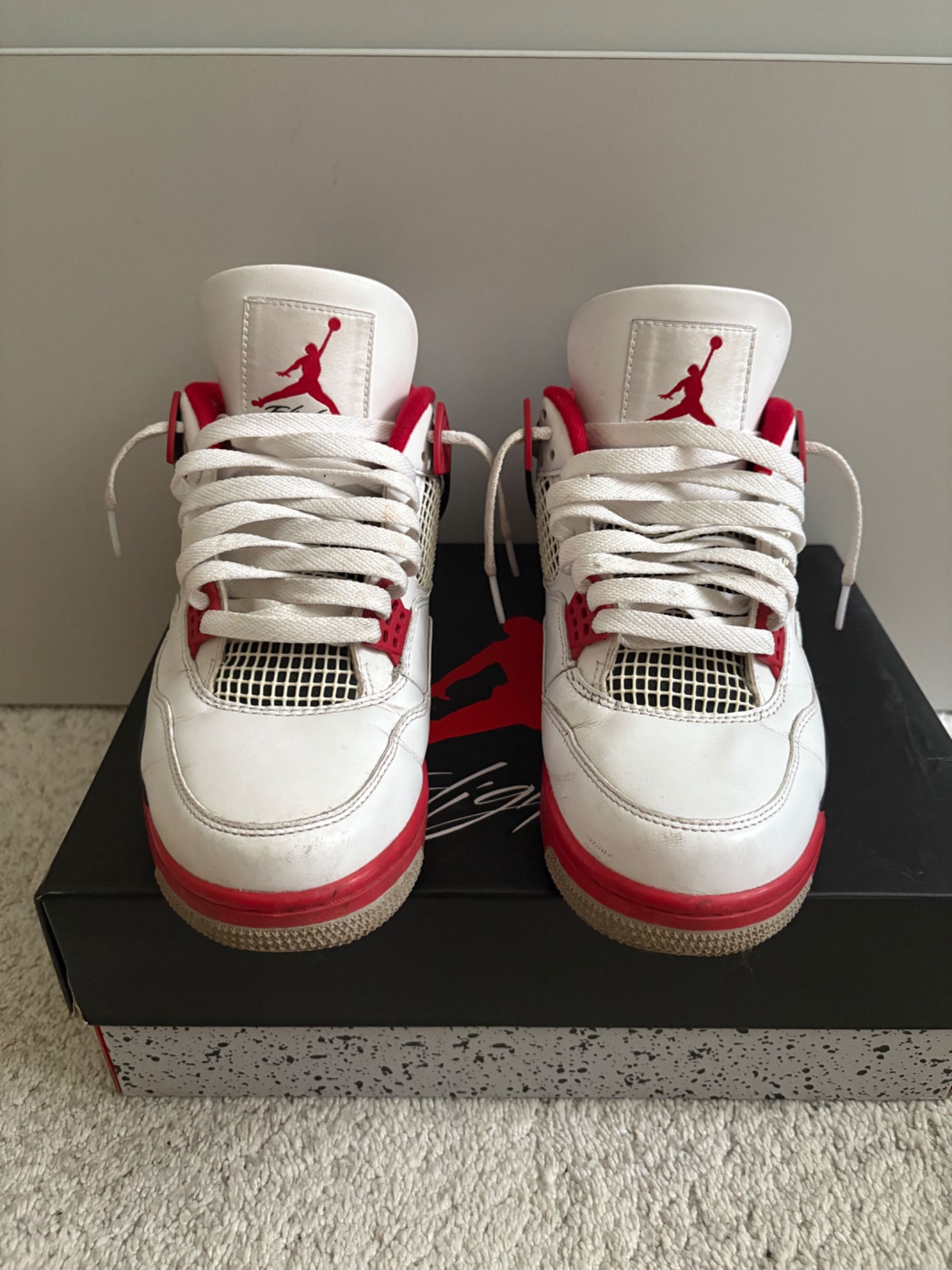 Jordan 4 Fire Red