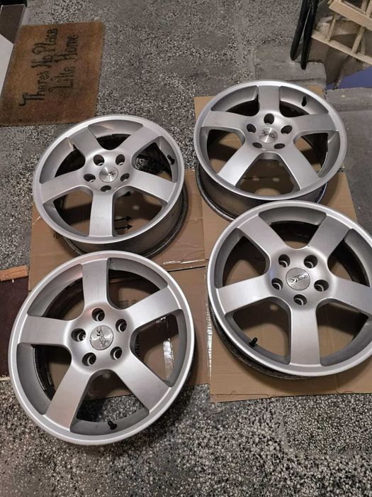 Джанти 17 цола 114.3х5 6.5J ЕТ50 централен отвор 64.1