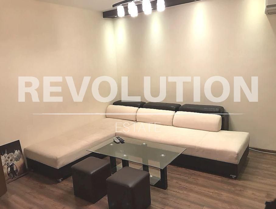 Тристаен апартамент в района на Винс!