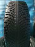 235 60 18 michelin m+s 4 buc