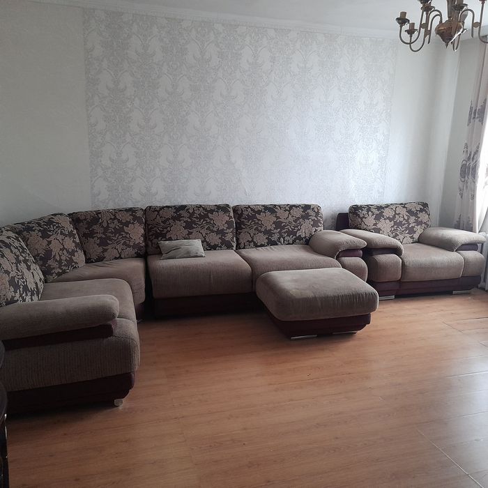 Продам диван с креслом