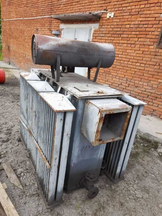 Трансформатор понижающий 560 КВ(бост) б/у