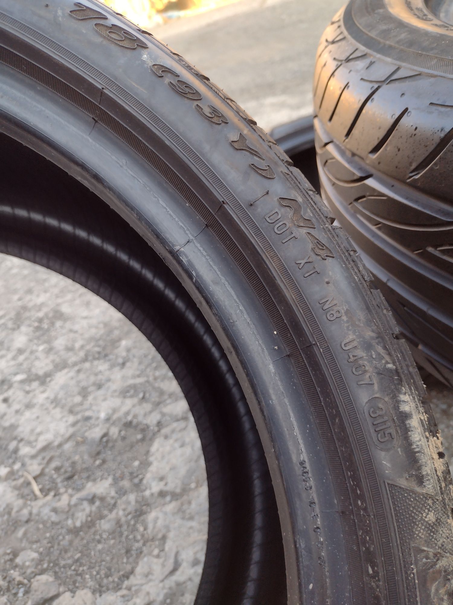 Pirelli P Zero Rosso 2бр.285/30/18 дот2316