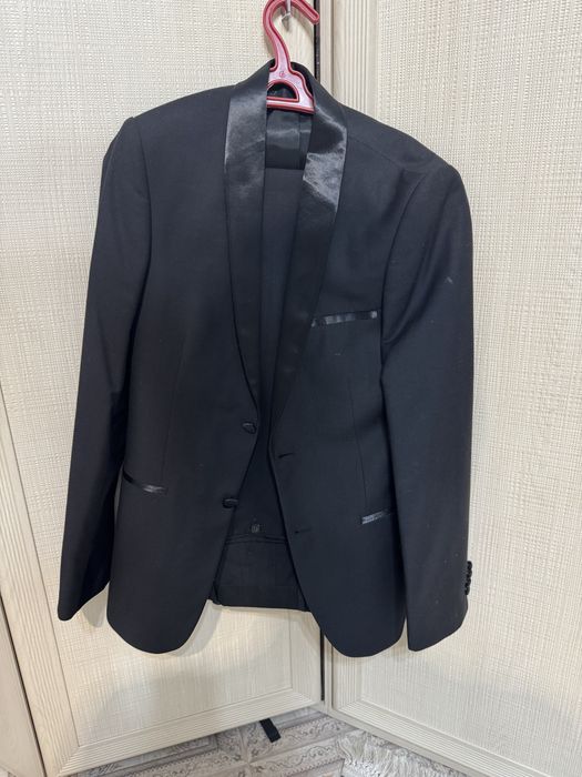 Продам детский одежда костюм, рубашки, карго, ремень