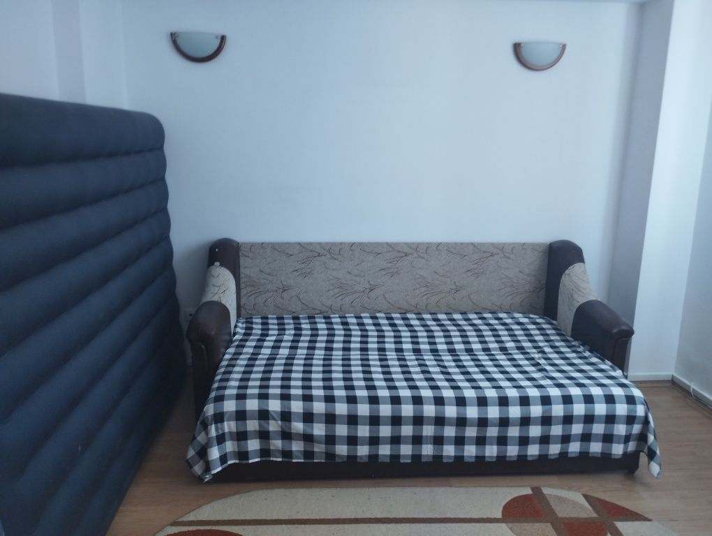 Închiriere apartament sezon