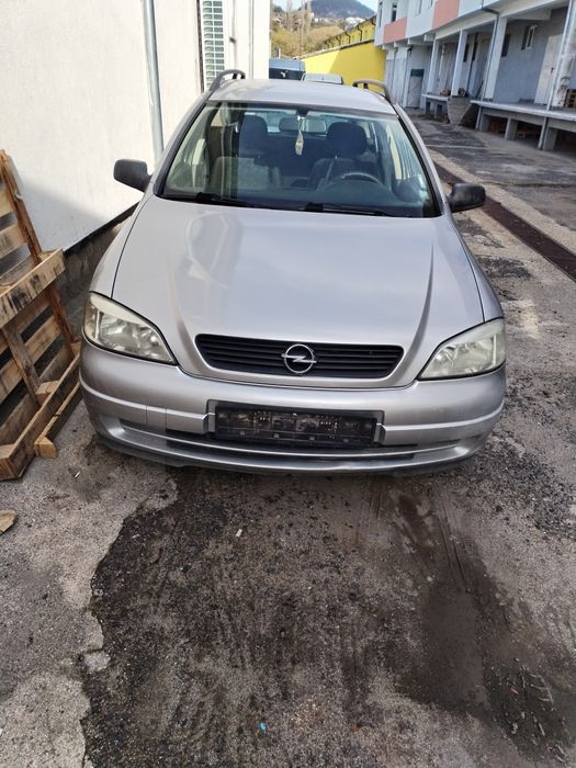 Opel astera na casti