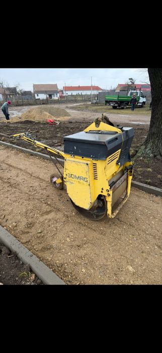 Mini incarcator bobcat 3,5 tone , mini excavator 4 tone de inchiriat