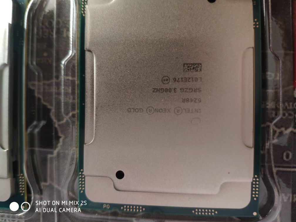 Процессор Intel Xeon Gold 6248R (3 ГГц, 24 ядра, сокет FCLGA3647)